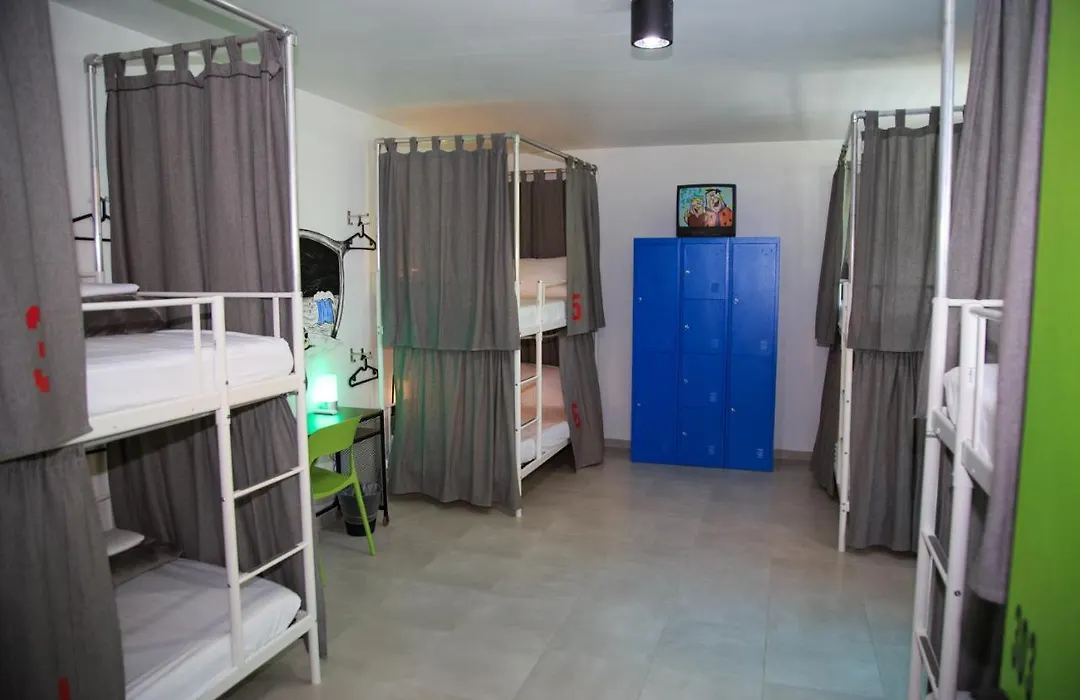Nomada Beach Hostel- Isla Verde-1